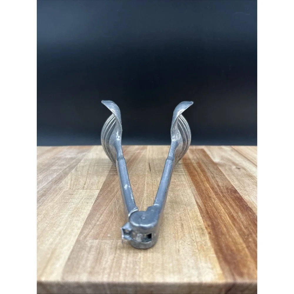 Vintage Hand Held Tongs Tomato Onion Egg Slicer Farm House Decor Citrus Squeezer